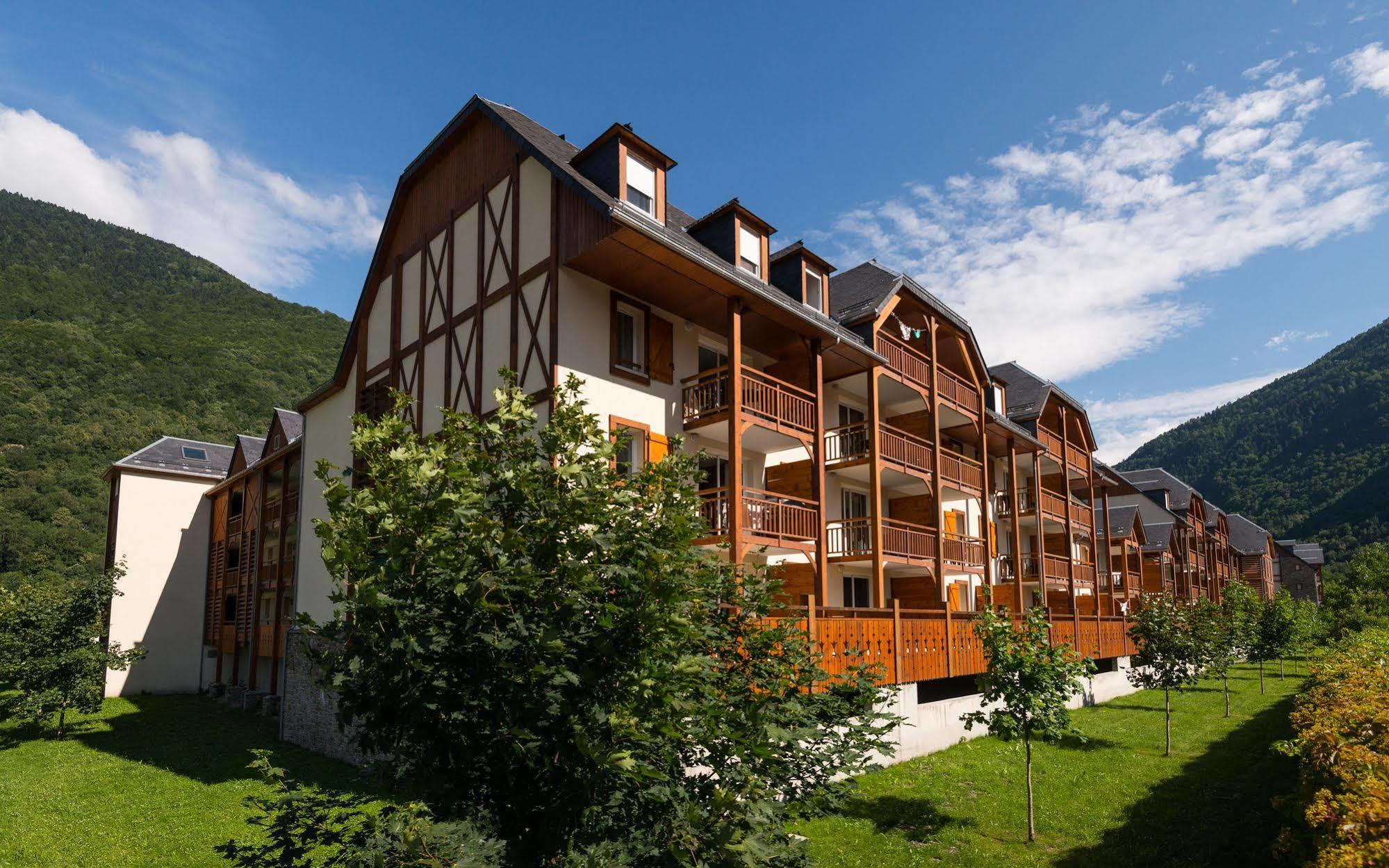Lagrange Vacances Le Belvedere Saint-Mamet 외부 사진