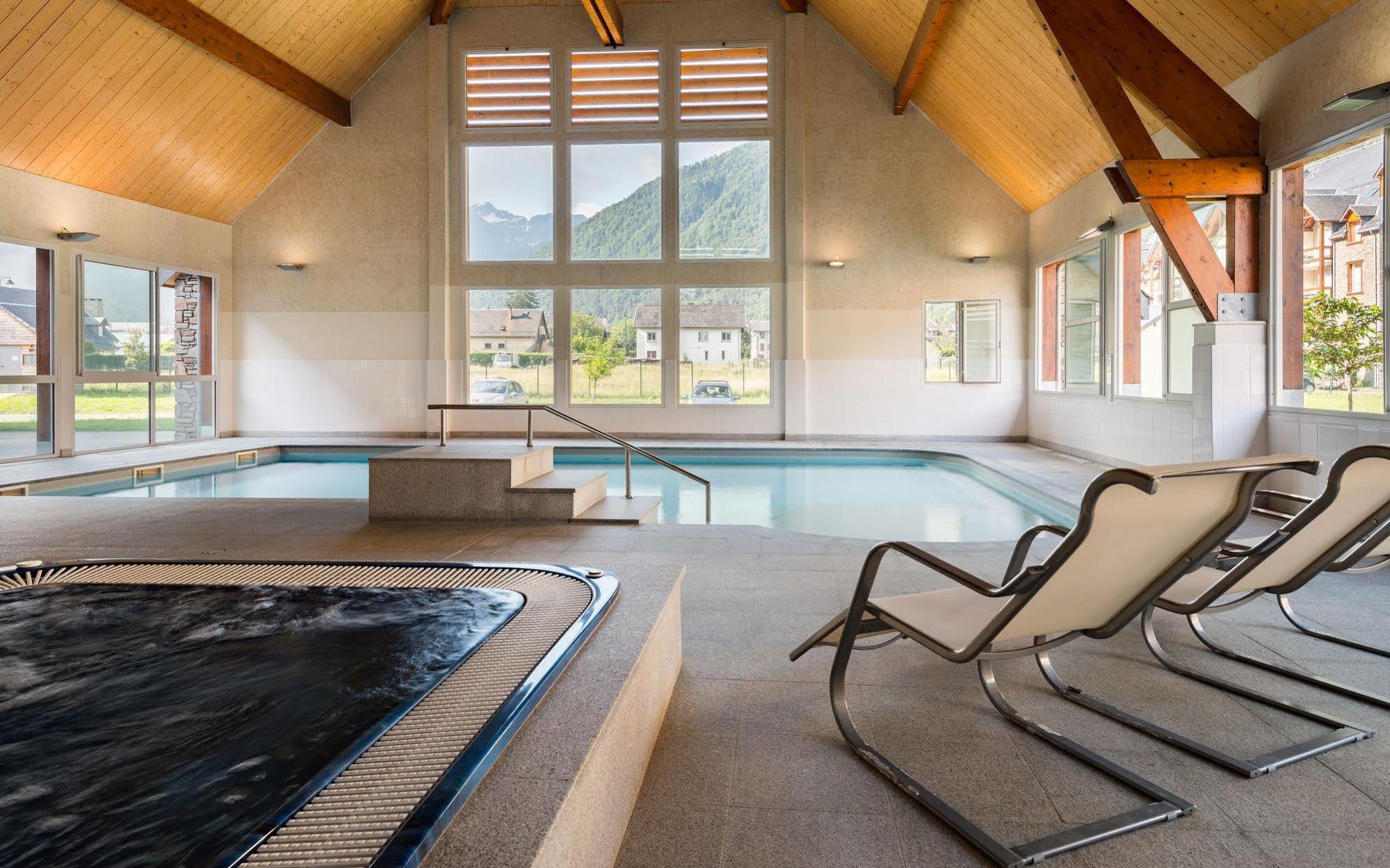 Lagrange Vacances Le Belvedere Saint-Mamet 외부 사진