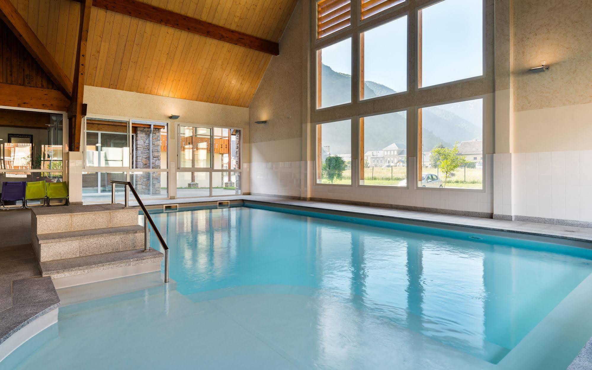 Lagrange Vacances Le Belvedere Saint-Mamet 외부 사진
